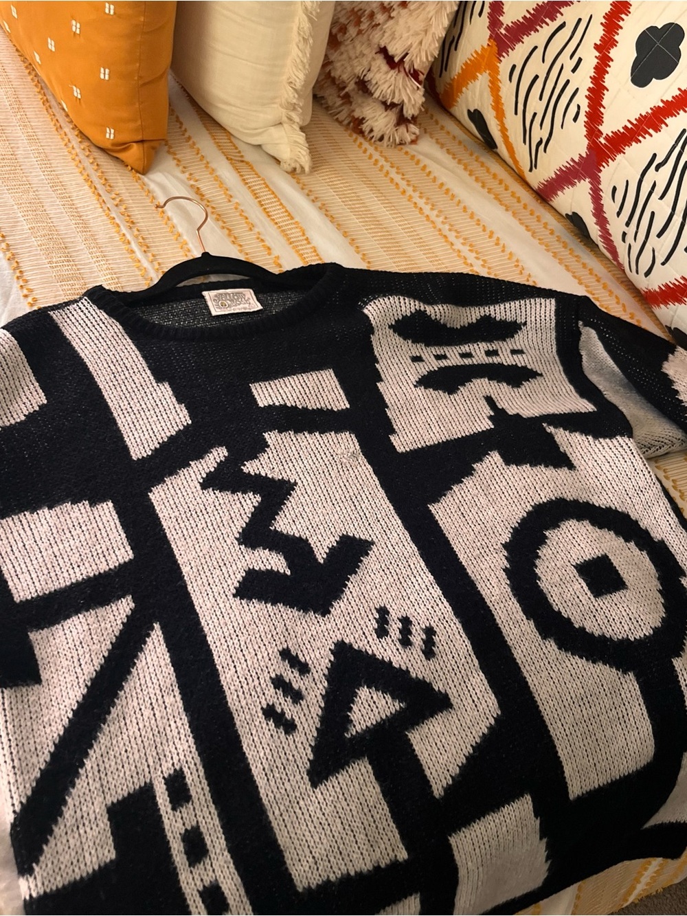 Women’s Black & White Geometric Crewneck Sweater